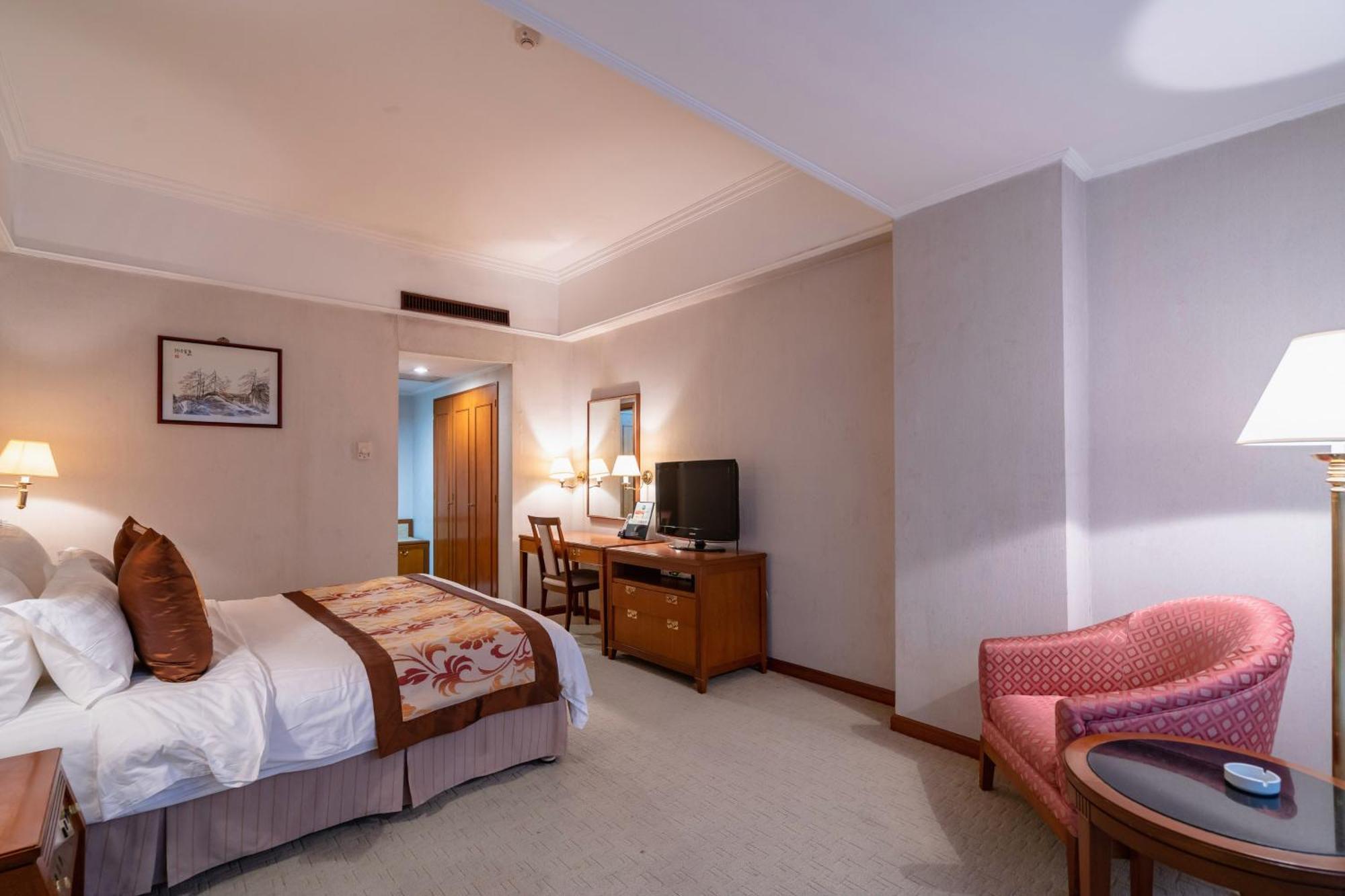 Citic Ningbo International Hotel Exterior photo