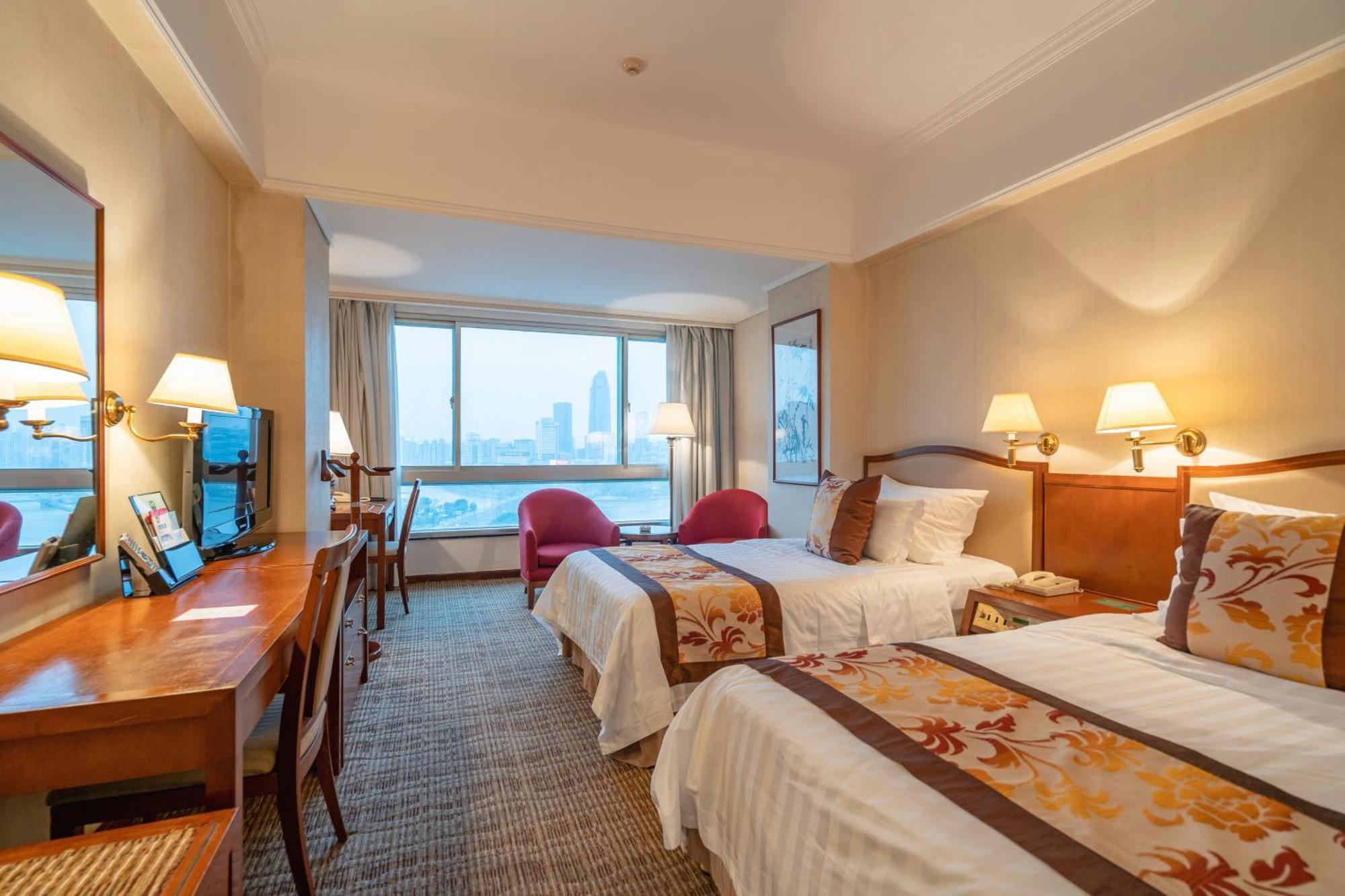 Citic Ningbo International Hotel Exterior photo