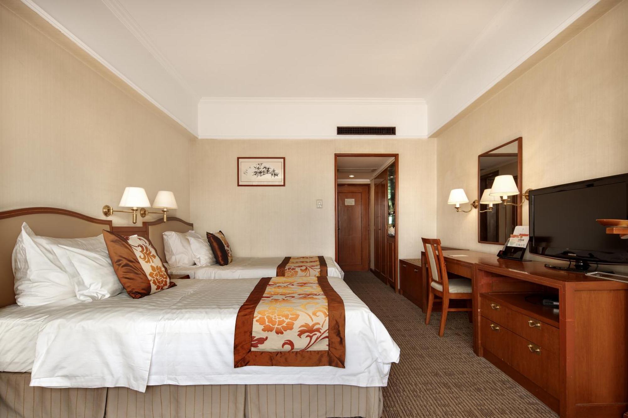 Citic Ningbo International Hotel Exterior photo